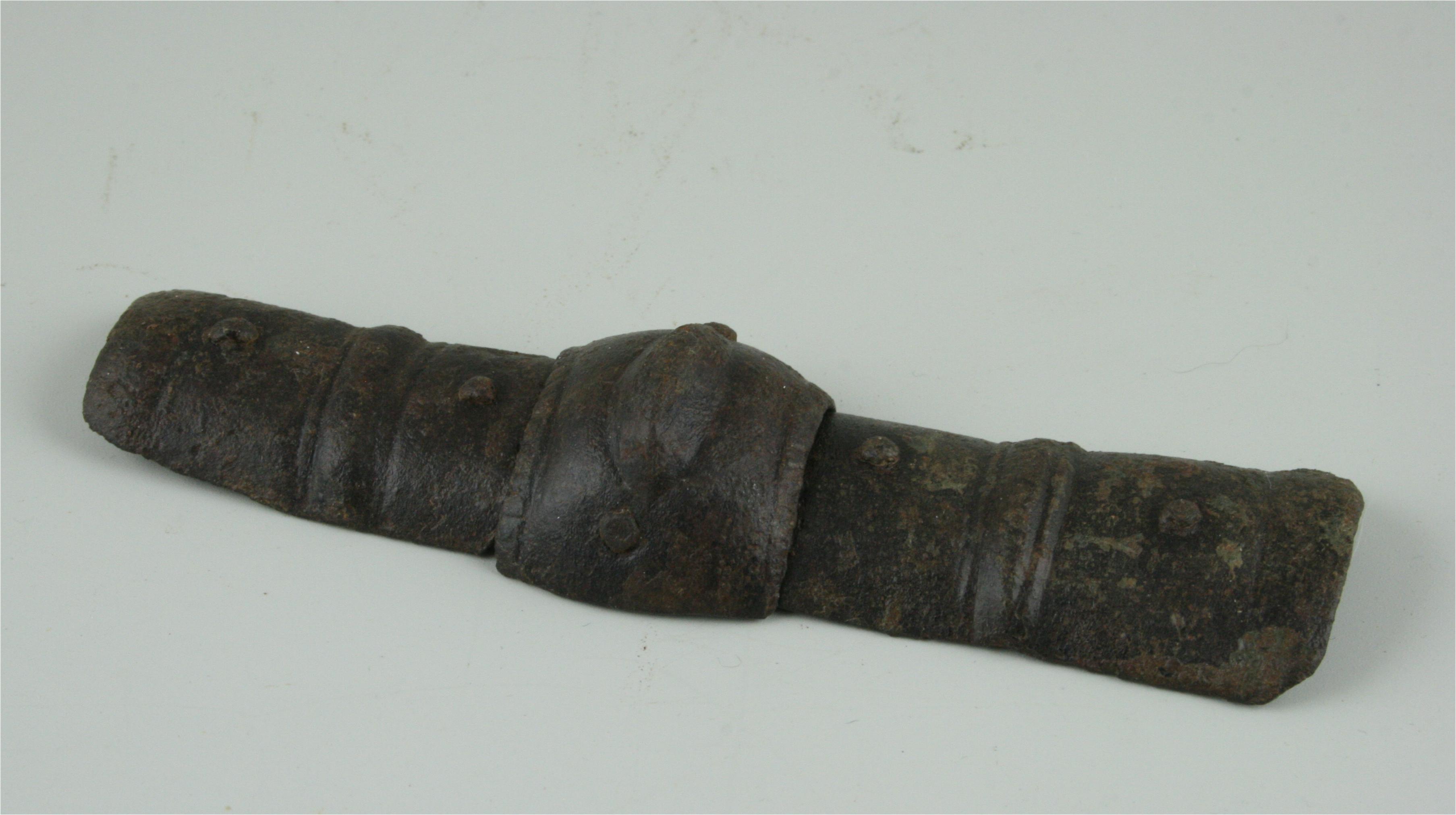 Gauntlet finger